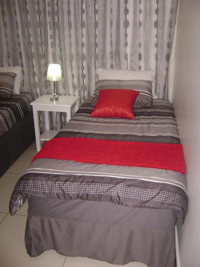 North Beach Durban Apartments Kültér fotó